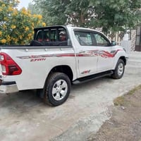 هايلوكس • ٢٠٢٤ • ٣٥٠٠٠ كم