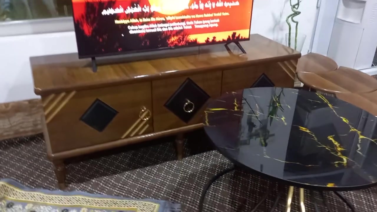 ميز تلفزيون مع ٣طبله مدرج مع ١طبله كبيره بسعر٦٠٠٠٠


**إذا كنت صاحب هذا الإعلان وتريد حذفه لأي سبب، رجاءا أرسل رسالة إلى الدعم الفني**