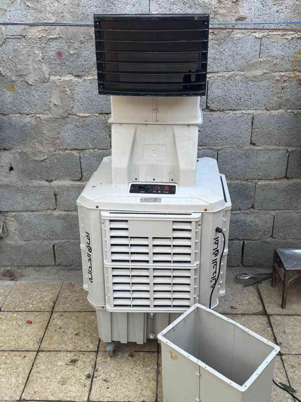 - ـﺈلݽلام ؏ـليڪـُم 
مبرده ام لخرطوم للبيع نضيفه ما داخله تصليح دبل واتر بم 
بيه دكت عالي ناصي اذا شباجك عالي تشد هاذه بنص واذا بصطح بيهه دكت تقسيم ابو ثنين سعر 300
*********** كربلاء, العراق
