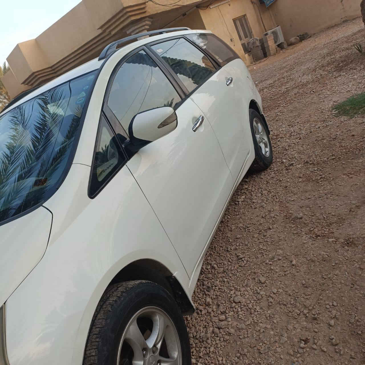 السلام عليكم 
للبيع مسيوبوشي (2007)السياره جديده بمعنى الكلمه محرك 4 سلندر شاشه و كامره 
 سبعه راكب كشنات بلع رقم سليمانيه ألماني 
بأسمي مكان السياره بابل محاويل طريق السده ( السعر 80 ) وبيها مجال للطيبين للاستفسار
 ( ***********) (  ***********)📞
