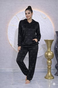 مخمل مكفول • تنزيلات • كمية محدودة