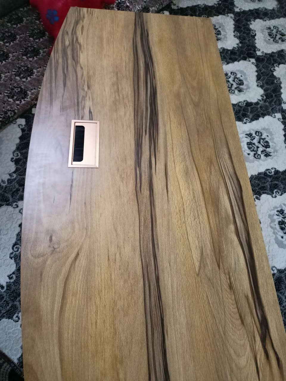 مكتبه للبيع جديده السعر/125/وبيها مجال موصل حي  الرافدين ***********//// ***********
