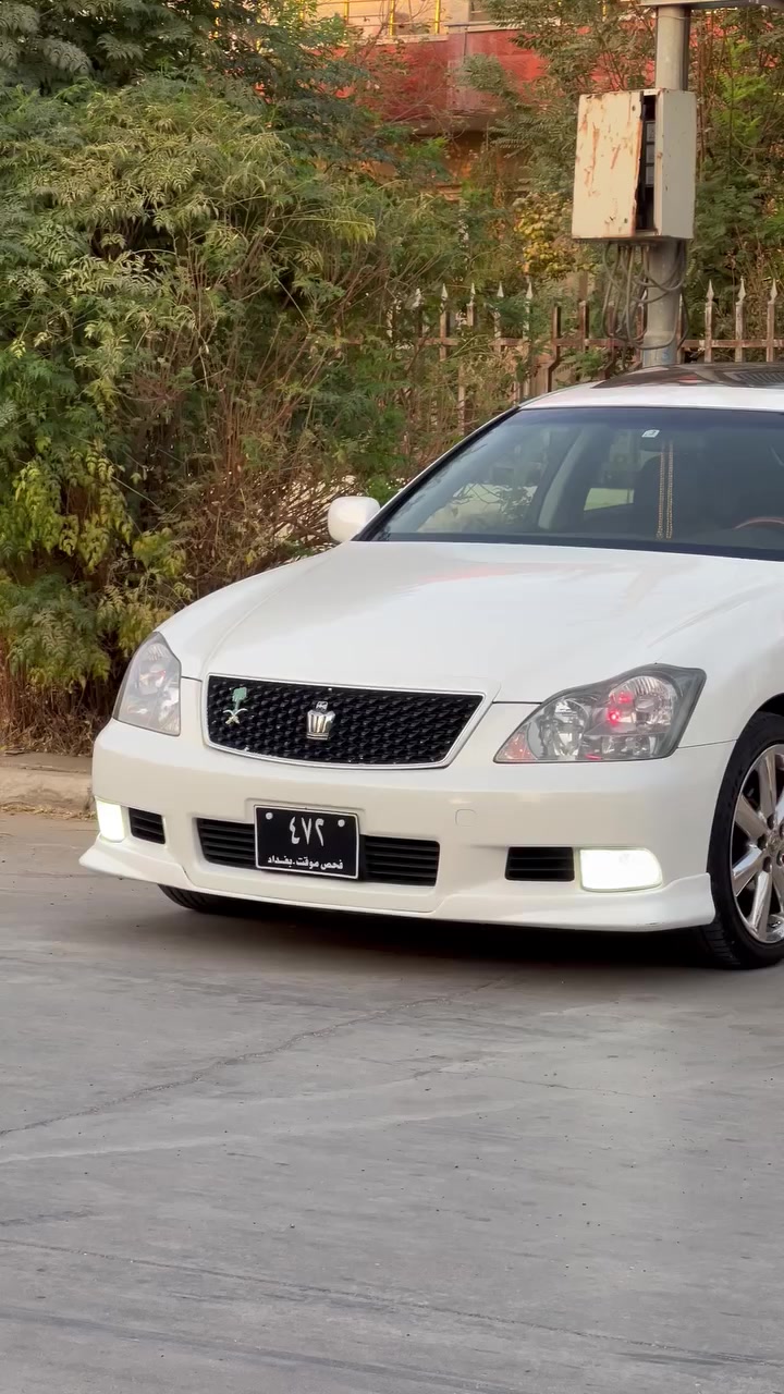 **مرحباً، لديّ هذه السيارة شاهين للبيع. السيارة بحالة جيدة، ماشية 184 ألف كم، قير عادي (دوگمة)، فيها فتحة سقف (سلايد)، مقاعد جلد، هِيتر، فيها قطعة واحدة مصبوغة، وهي أوروبية وباقيها على صبغتها الأصلية.** 🚗


**إذا كنت صاحب هذا الإعلان وتريد حذفه لأي سبب، رجاءا أرسل رسالة إلى الدعم الفني**