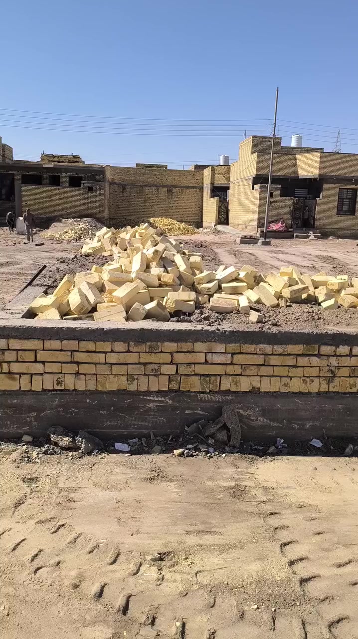 بتلو البيع100 متر خلفي  حي الفداء نهايت شارع المدراس بنص السكن رقمه القطعه 24106 سعر 
خاص او انتصال***********
