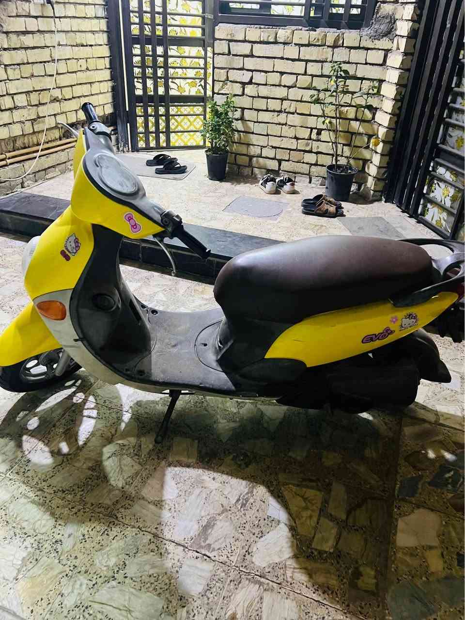 نقصها تريشه يمنه الجوه ودكمه سلف الدراجة مرتبه مال بيت والله ماطالع بيها هواي Colombo, Sri Lanka


**إذا كنت صاحب هذا الإعلان وتريد حذفه لأي سبب، رجاءا أرسل رسالة إلى الدعم الفني**