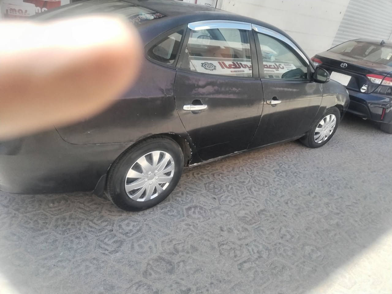 ألانتره للبيع اسود غير محدد ٢٠٠٧ فول محرك ٢٠٠٠ بيها ضربه بلجاملغ الخلفي مصبوغه حزام السياره جاهزه السعر ٨٥ ورقه و بيها مجال المكان رمادي 
للستفسار الاتصال بلرقم    ***********
