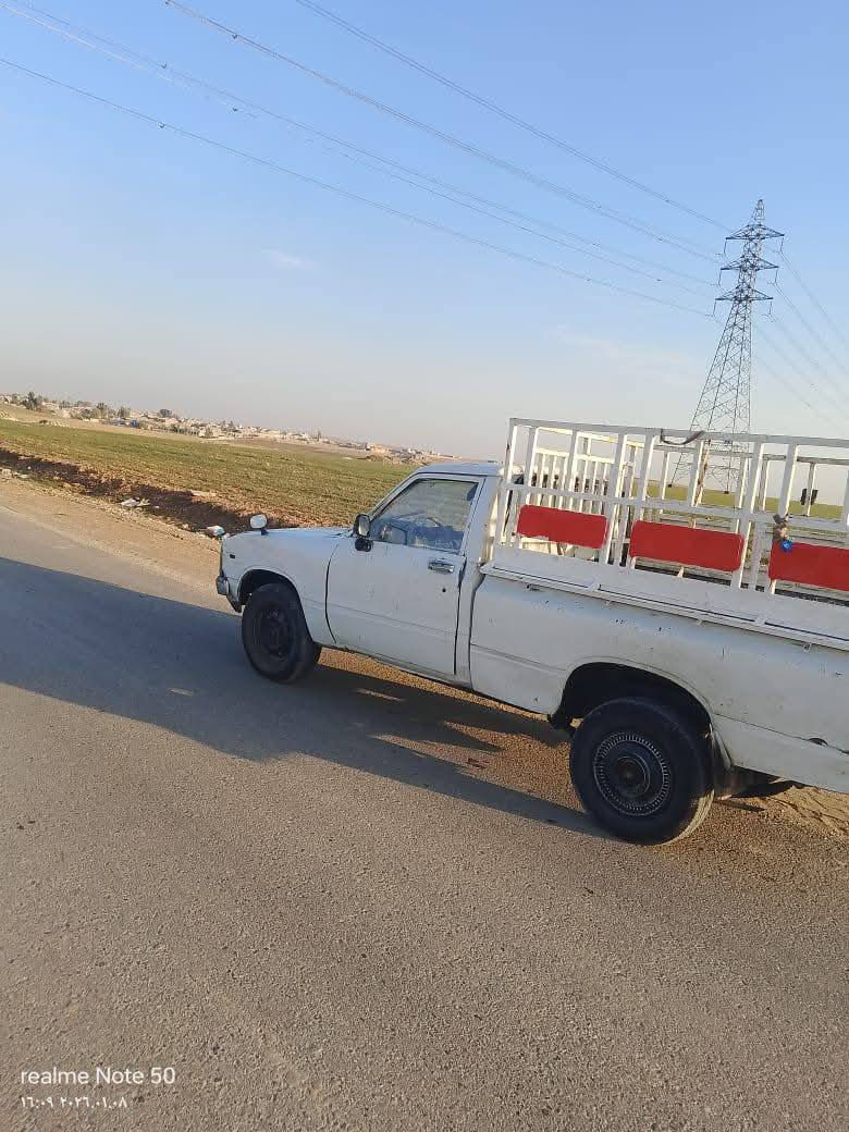 بيكم 80 شرط التحويل كابون موجود اكسن كير شرط المكينه بيها جكجكه علسلولي ماعرف ليش السياره شغاله وترايك وين ماتريد السعر 15 $ مكان السياره موصل الايمن مشيرفه


**إذا كنت صاحب هذا الإعلان وتريد حذفه لأي سبب، رجاءا أرسل رسالة إلى الدعم الفني**