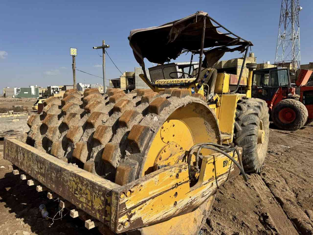 السلام عليكم حادلة بوماك 213 موديل 1998رقم اسود فحص جاهز للعمل محرك استندر عنوان واسط الكوت ‭

‭0773 403 7852‬
