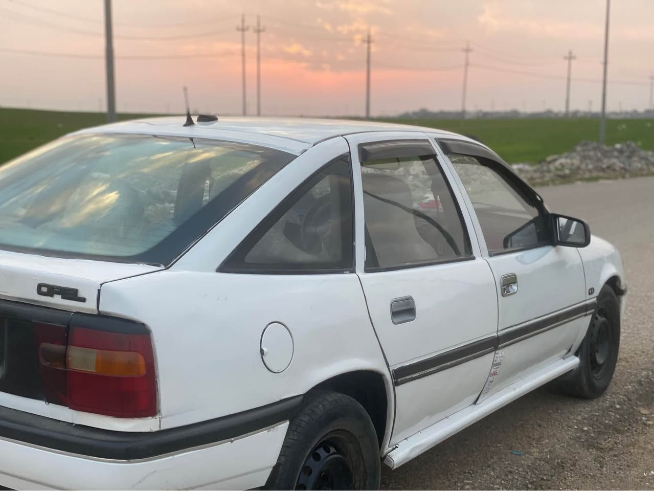 ئۆپل ڤیکترا مەکینە ١٦ ی قایش پان گێڕ عادی مەکینەی تۆزەک سەوتی بتڵی تێدایە ماباقی مشکیلەی نیە هەیکەلی جوانە داخیلی جوانە بێ مشکیلەیە کارەبایتی مەزبوتە سعریشی ٢٣ و مەحامەلە شوێن هەولێر ژمارە مۆبایل *********** أربيل, العراق
