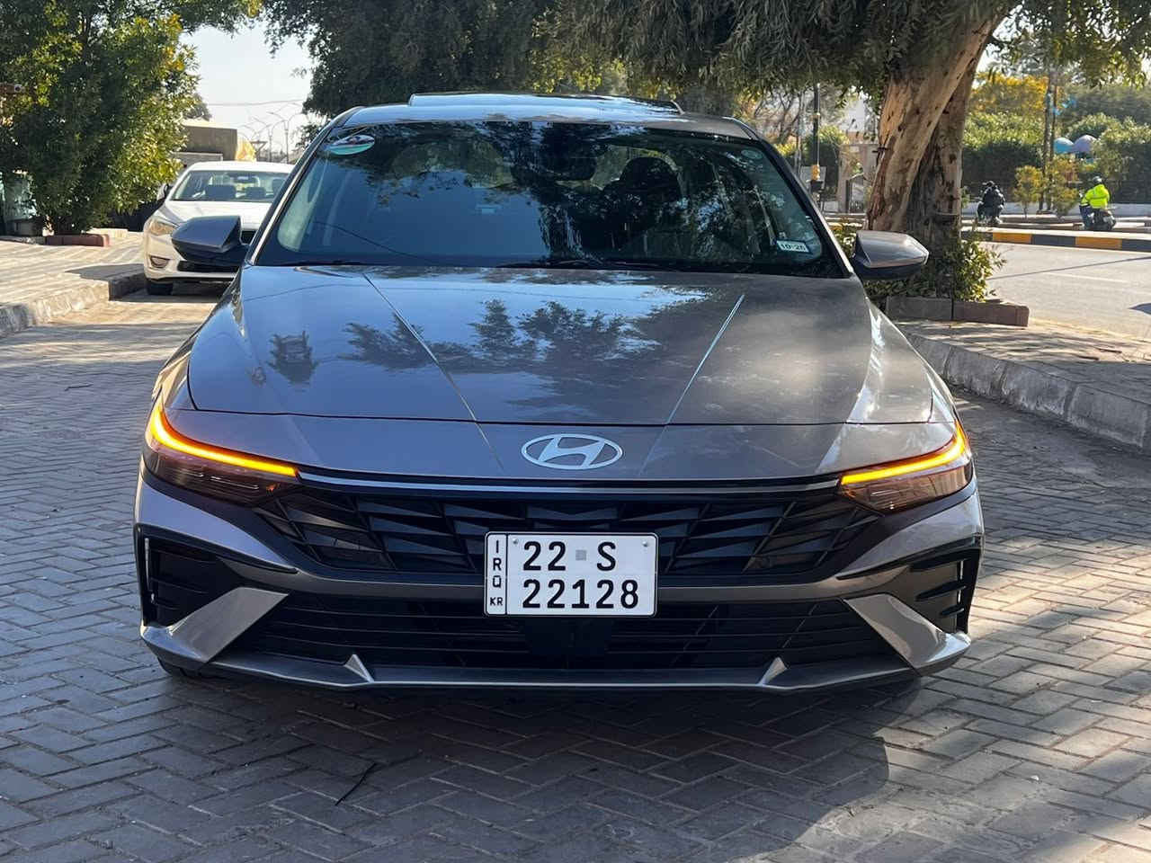 السلام عليكم النترا شكل جديد موديل 2025 محرك 2000 دوش فئه سياره sle فول مواصفات سياره ماشيه 22 صبغ بيه جنطه فقط بدون يرياك بدون دواخل صور حادث بلمنشور 
مكان سياره الكاظميه شارع اكد سياره رقم اربيل تريد تحويل تريد وكاله سعر167وبيه مجال قليل الاتصال ***********
