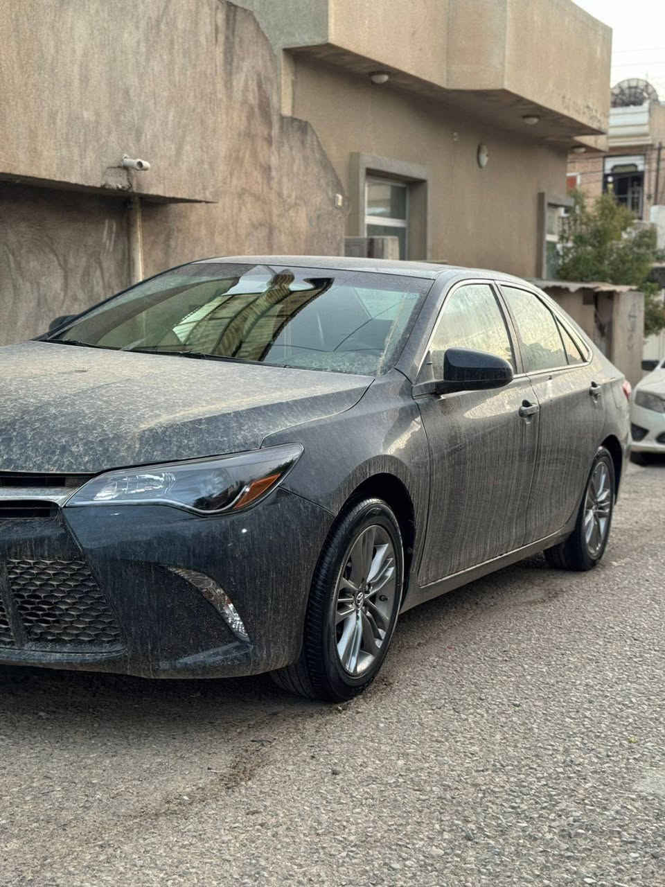 🚗 تۆیۆتا کامری SE بۆ فرۆشتن
مۆدێل:2017 Toyota Camry SE

ژمارە: سلێمانی (21 J 22751) - سەنەوی و ژمارەی نوێیە 
مواسەفات:se
مەکینە 4 پستۆن 
ناوەوە کوشن جلد شاشە و کامێرای دواوە، گێڕ سەر سوکان.
لایتی پێشەوەی گۆڕدراوە بۆ لید و ئیشارەتی لێدەر 
باری سەیارەکە:
ڕۆیشتوو: [216000]
بۆیاخ: [بي بوياخ به س بو نيت گوراوه به بيلاد
گێڕ، مەکینە، ئەیرباگ و تەقە و ڕەقە بەشەرت و بە زەمانی فەحس. سەیارەکە هیچ مەسرەفێکی تێدا نییە.
💵 نرخ: [162] (مەجالی تێدایە بۆ کڕیاری جدی).
📞 بۆ پەیوەندی: [***********] یان نامە بنێرە السليمانية, العراق
