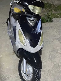 ماكس البيع منغولي دراجه نكره سلف كلهه شغاله من عده كيلو متر الهاتف ٠٧٨...