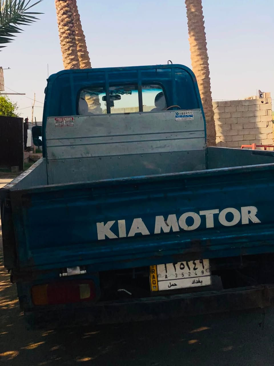 فونتيره موديل ١٩٩٨ رقم بغداد محرك ٣٠٠٠بم سلف فول يعني شخاطه
***********
***********
