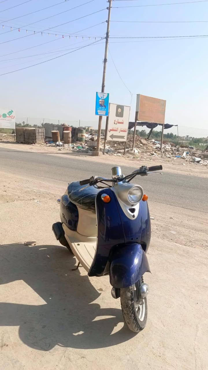 السلام عليكم دراجة مصريه خطين دراجه خير من الله هندر سلف كهربائيّة شغاله من الطول للطول المكان ناصريه مركز دراجة حاويه صارلهه 3اشهر من طالعه من الحاويه رقمي موجود وتساب *********** او *********** المريضه يطلع كبل
