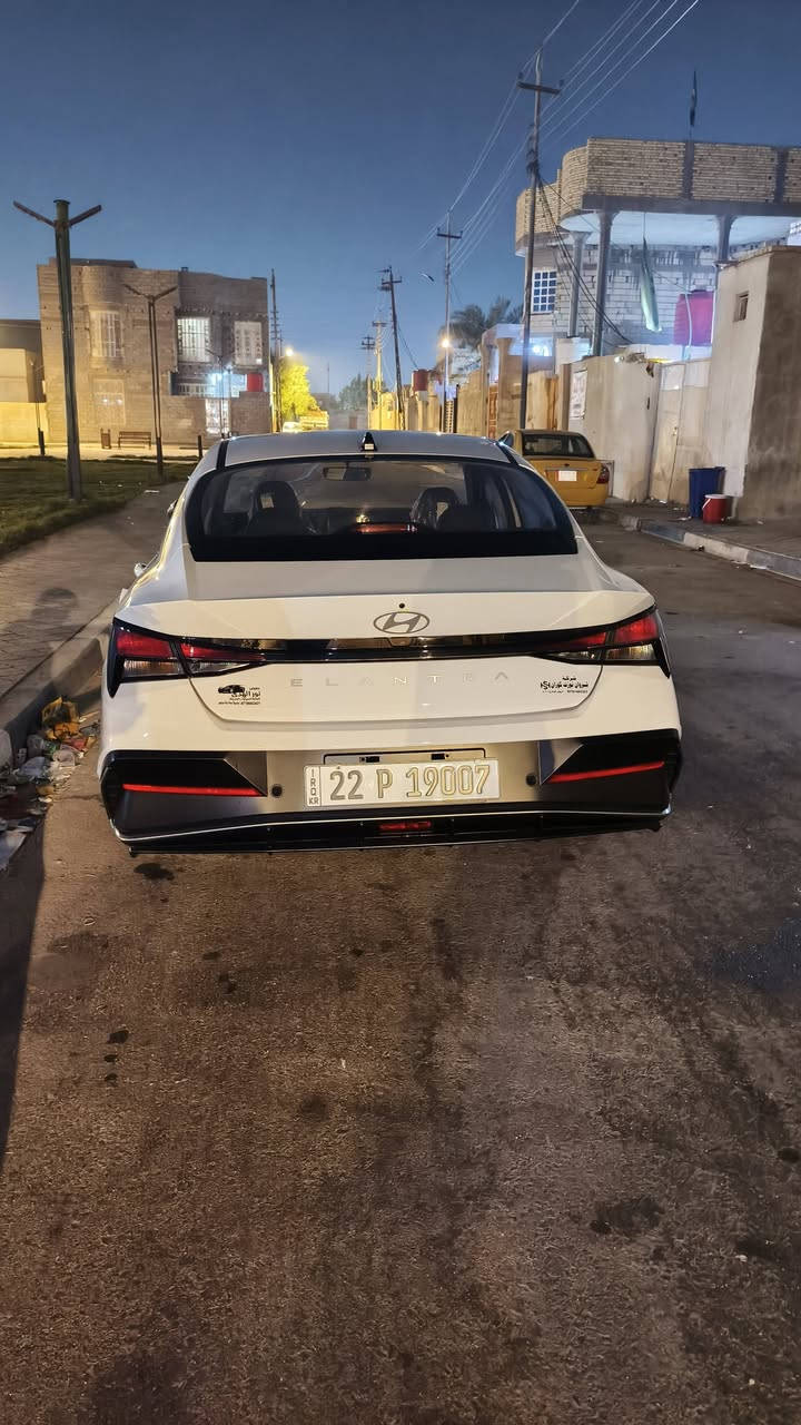 سلام عليكم
الإنترا تجميع صين موديل 25 
عداد 3 آلاف 
جديدة كلش 
ومصروف عليها 
كفالة عامة من زلغ
بس ما عدا الدعاميه بيها كسر بسيط كلش بشباك 
واحد رجع عليه بگ ومصلح 
دوشمه أرضيات وأرضيات 
دوشمه صندوق
سستم كامل أسود 
سيارة هواي بيها كماليات مصروف عليها 
محرك 1500 cc
شاشة دجتل
هاند بريك كهربائي ودرايف مود أوتو هولد 
وتحكمات استيرن 
لايت عدسه LED
دخول بصمه وتشغيل بصمه 
حساسات أمامي 2 وخلفي 4 
بانزين كلا محسن ودهن ادينول 
مكاني البصرة الزبير *********** 
سعر 160 ورقة قفل
