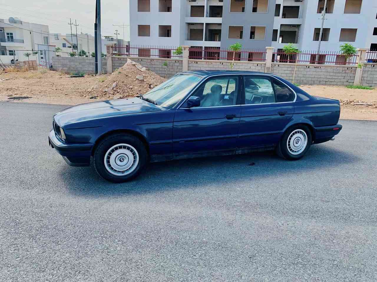 خوار بازاڕ 30$✅مجال
BMW 1990 
سەنەوی و ڕەقەم نەینەوا بە شەرتی حاسیبەو ئەوەلیات
520 گێڕ عادی مەکینەی ئەوروپی لۆکی خراوەتە سەر
بێ دەعم و لێدراو  موس و بڕاوە بە شەرت
زۆر نابێ فڕن کراوە هیشتا پۆلیش نەکراوە کامل تعمیر
تایەی تازەو بێ تەقەو ڕەقە کوشن جڵد و ٤ جام کارەبا
لایت زینۆن بێ نوقسانی ماڵی دۆستە 
بەقەی لاکشمی بایە بەنزینی نەخوارد بیتیرۆ 
⚜️گۆڕینەوە و قەرز نیە ⚜️
شوێن : کەلار
***********
