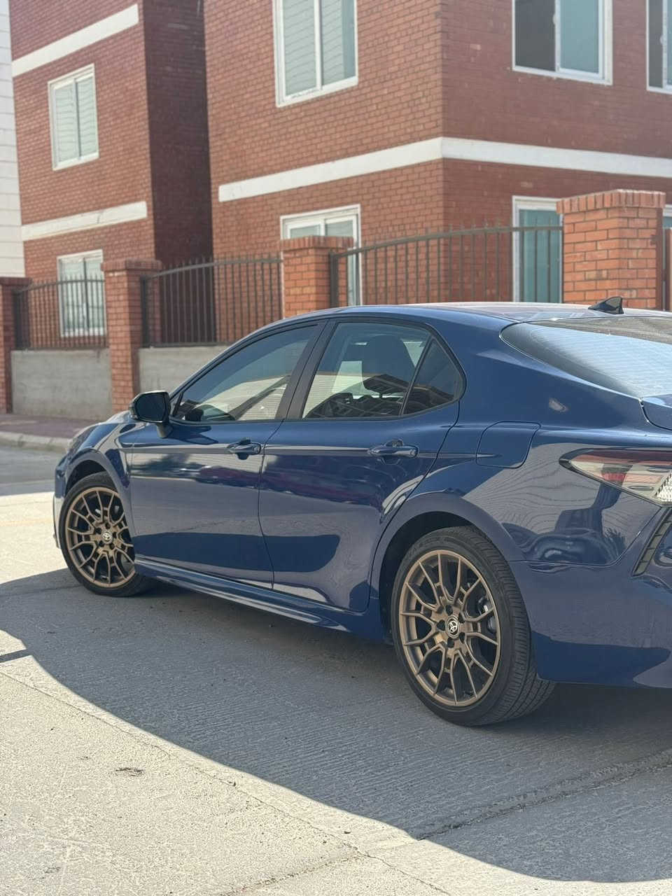 سلام عليكم
تويوتا كامري 2024 كلينننن 

مفتوح البنيد ودعاميه وجتي بيها سياره كلها ع بلادها 

السعر 228$ وبيها مجال 

ماشيه 15 الف 

للاستفسار 

*********** 

بغداد حي جامعه نفق الشرطه شركه الناجح للمزادات
