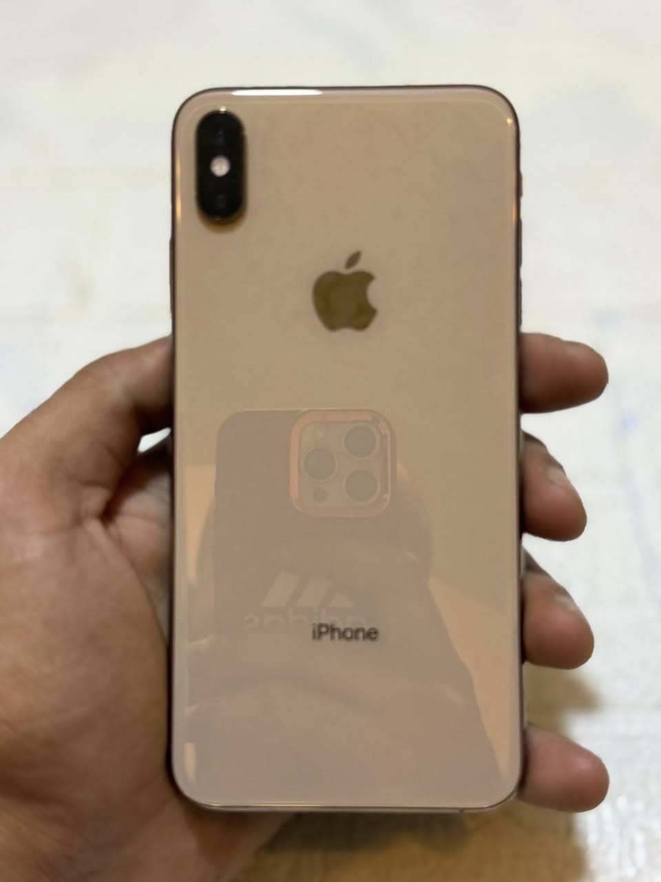 السلام عليكم اكس اس ماكس ذاكره 256 بطاريه 82 الجهاز على وضع الوكاله مامفتوح ابد وتر بروف نظافه 100/100 مع شاحنه فقط السعر 250 الف مكاني بغداد وتوصيل موجود *********** واتساب
