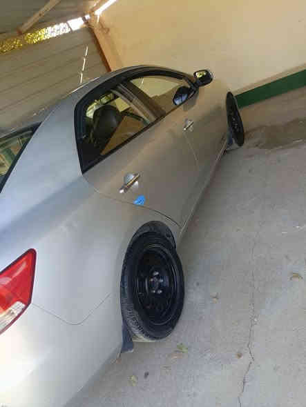 كيىة فورتي موديل 12ادوات كص جنطة مع لوحات سيارة جاهزة وحلوة فول فقط تنتة ماكو تدفئة بل كشنانة نضام ايكو تقليل صرف الوقود تحكمات اشاير مري هواية كير محرك صدر كهربائيات تبريد تدفئة سيارة جاهزة وشوف العين يبري الذمة السعر 43مع الوحات المكان بيجي ناحية الحجاج البطعمة للستفسار ***********
