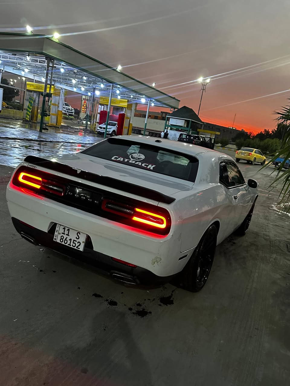 السلام عليكم
موديل 19 وارد أمريكي
حادث أمامي
مصبوغه حزام سياره كامله
تخم تاير جديد 
تاير الخلفي 315
شفتات رياضي
ماشيه 115 ml
مكان بغداد
سعره 145 وبيه مجال
***********
