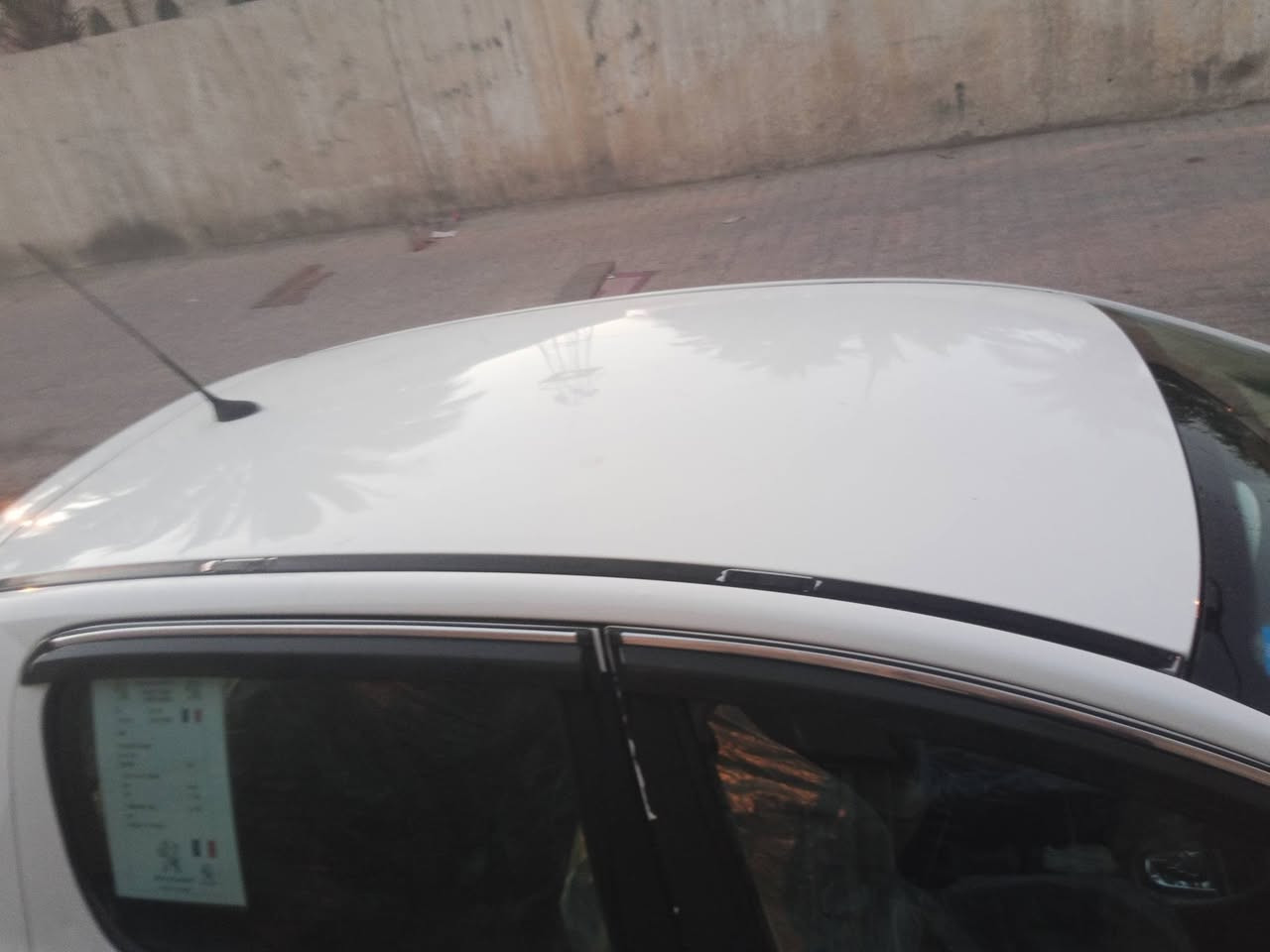 بيجو فرنسي 307  
موديل 2005 السيارة جديدة 
رقمهة بغداد نكليزي بأسمي تحويل ثاني يوم هزة جديدة 
تبريد تدفئة شغال 
عليهة تخم فلنجات شركة جديد 
Absجديد
تخم تاير جديد 
دبل مروحة انسة شي اسمة حماوة 
شاشة اندرود  كامرة 
 غرفتهة جديدة السيارة نضيفة 
ستيرن ميكانيك جديد 

السيارة بيبان لغود شواصي قمارة قبق جنطة كفالة 
بيهة بس التكم الجوة مسمكرة ومصبوغه  اثار شخوط  
السيارة مكفولة كهربائيات  بلادية 

ملاحضه سونار عام عندي للسيارة من تشتريهة انطيكيا وبخدمتكم 

السعر 60 وبي مجال للشراي  وتدلل وميكون خاطرك الة طيب
رقمي واتساب
 ***********
