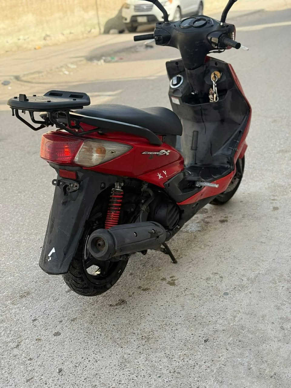 السلام عليكم سكنس فحل نوزل خطين استان حساس قبغ نفخ طلاعات كهربائيات كلهة شغالة مكينة خرسة اوراق بيهة منفيس بيع او مراوس بماطور كير حسب القناعة المكان ديالى الخالص السعر ٨٥٠ وبيه مجال
***********
