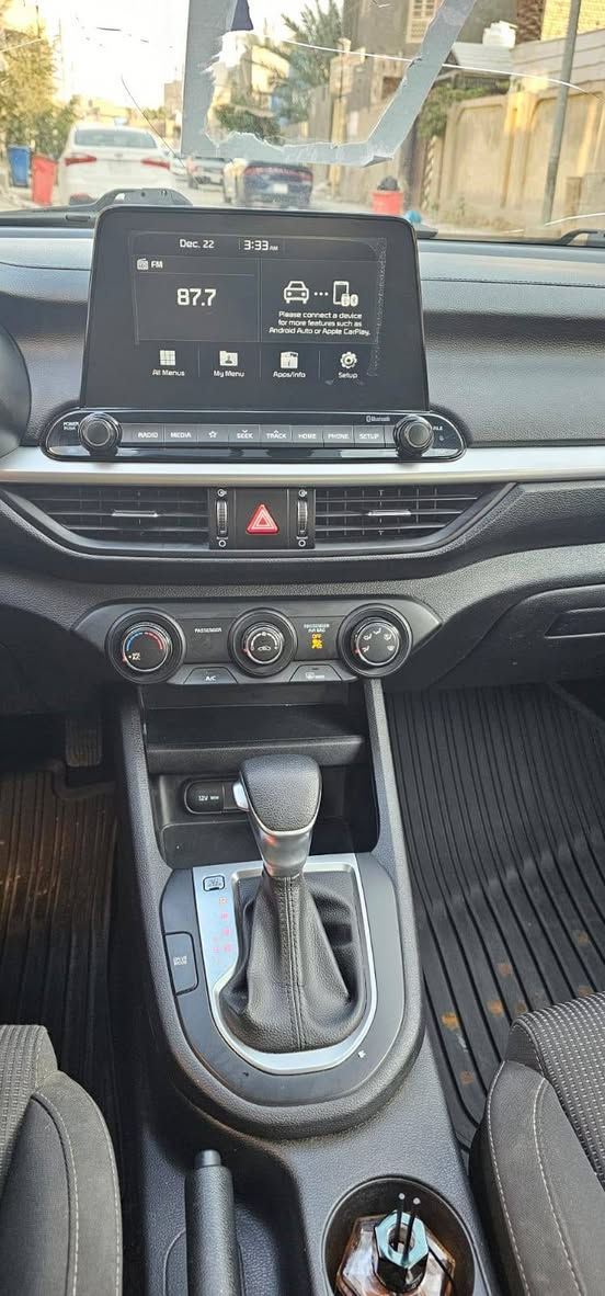 سلام عليكم
سياره فورتي 2023 
السياره حره ذي قار بدون رقم 
الحادث موجود بالفيديو سياره حلوه ونضيفه 
السعر 133$
الاستفسار 
***********
