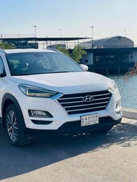 توسان ٢٠١٩ خليجي  سعر ١٨٣$ بيه مجال  صبغ بس جنطه وبدون فتح.. ربع بنيد ...