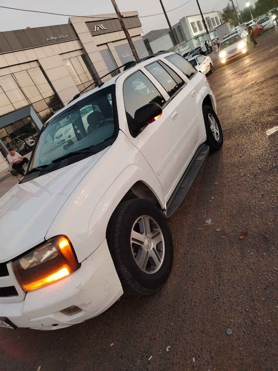 ياالله السلام عليكم
 بلايزر للبيع موديل ٢٠٠٧ LTZ رقم بغداد بأسمي تحويل ثاني يوم محرك ٨ سلندر ٥٣٠٠  تبريد منضومه جديده ثلج صدر جديد قبل سبوع شديته نفض خلفي امامي تايرات تخم حتا السبير نضيف   السياره مال جناي. محرك كير مكفولات.  السعر 115 وبيهه مجال بسيط مكاني بغداد  الاتصال ع الرقم )(***********) بي واتساب اتصل وتدلل
