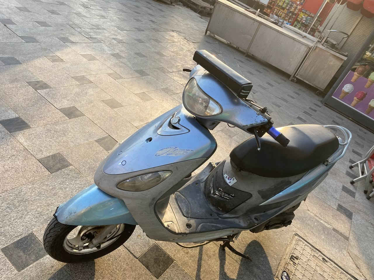 سلام عليكم دراجه ماكس منغولي يرادله ترتيبات ناقصه باتري وبلك السعر ٣٢٥ قفل *********** دراجه طافيه عوزه باتري وبلك تعبانات
