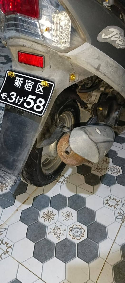 سلام عليكم شباب هاي الدراجه للبيع طالعه من الزيتون ول شراي يدك على هاذ الرقم ***********
