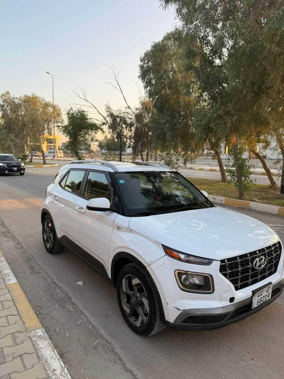 #هونداي_فينو

#موديل_2022

#مرقمة_بغداد_جديد 

  المواصفات 

شاشه كبيرة كامرة دوارة 

فول  تحكم ستيرن جهتين  

 ويل كروم

شاشة كبيرة كاربلي +اندرويد 

نظام انذار

مانع انزلاق

وضعيات قيادة  

رادار تحذير جانبي 

رادار خلفي

رادار امامي

تحديد مسار 

مكينة 1600 دبل نوزل 

صور الحادث مرفقة مع الصور 

السعر 120  للاستفسار  الاتصال *********** واتساب

📍المكان : الديوانية حي الجزائر
