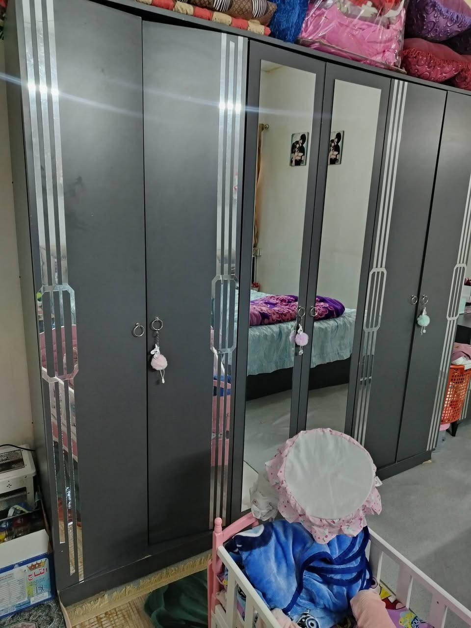 السلام عليكم مرخصت الاذمن غرفه نوم تركي كامله سعره 450مكاني بغداد الشعله رقم الاتصال ***********
