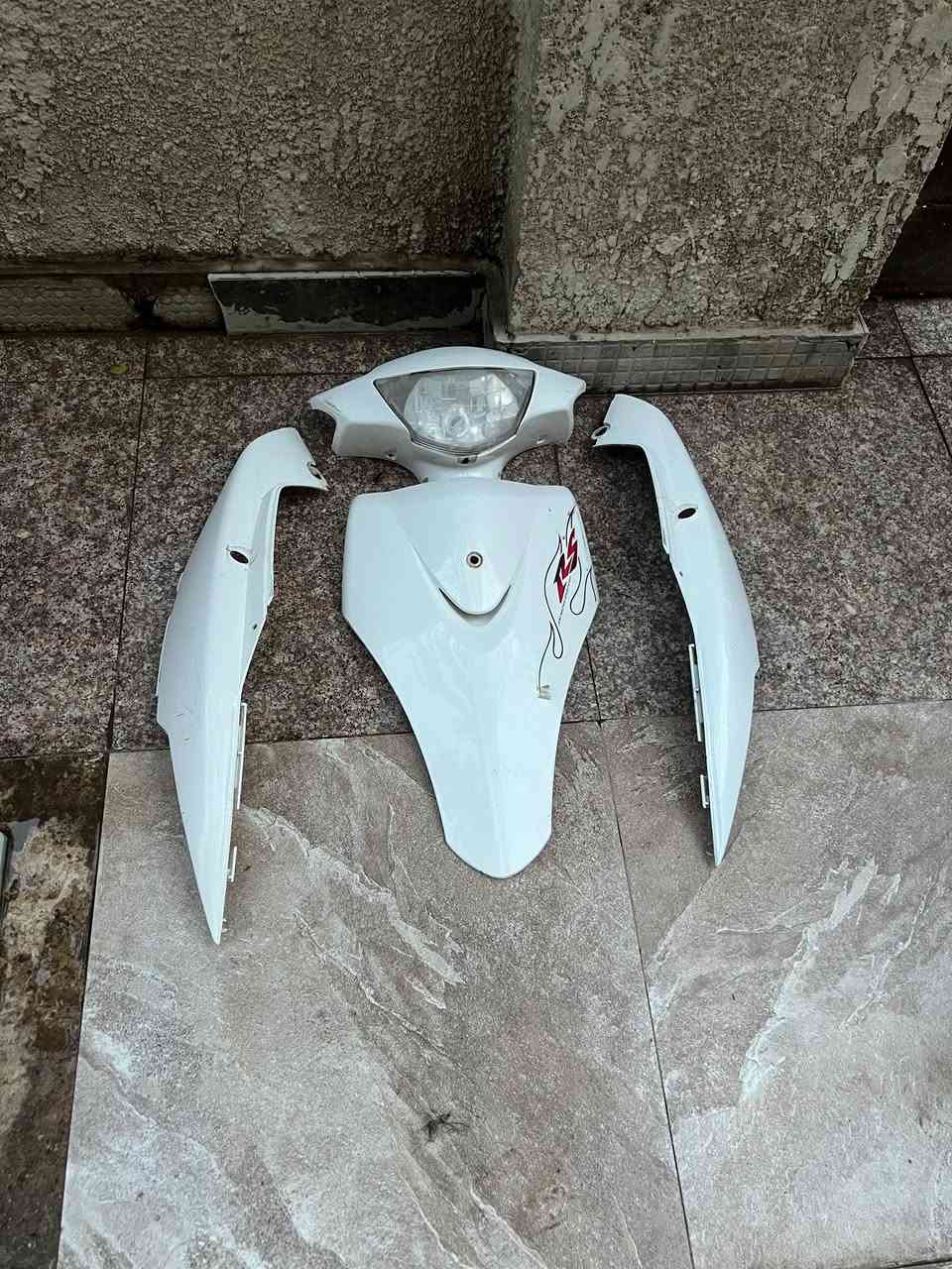 كفر ماكس عدله نضافه85‎%‎لسود ب20لبيض25 
العنوان المعقل رقم ***********
