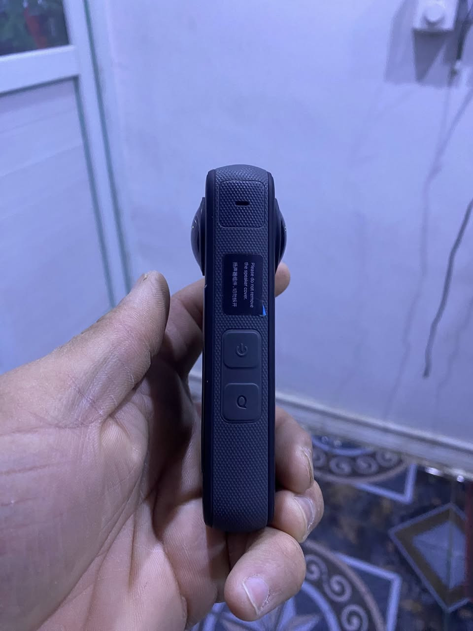 السلام عليكم كامره انستا 360 X3 جديده بلباكيت للامانه صورت بيه مره وحده ومحتاج واريد ابيعه مشتريه ب450 هسه اريد ابيعه ب350 اي استفسار ***********
