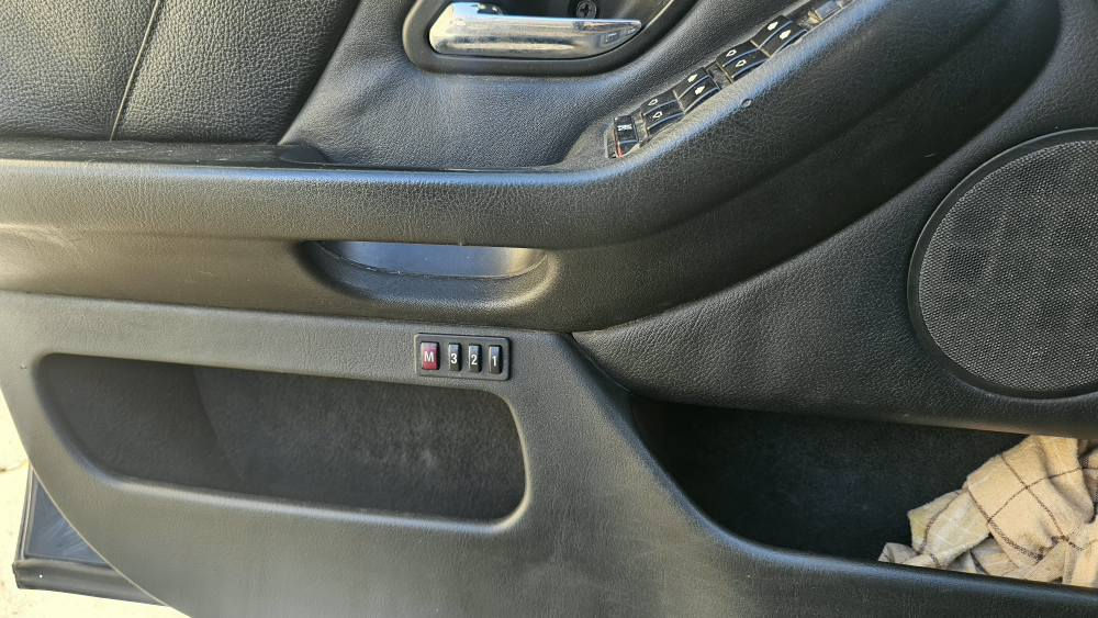 سلام عليكم سياره bmw E39 موديل 2000  سيارة فقط مصبوغ جماليه بدون ضرر   بشرط كمبيوتر سيارة فول مواصفات واحد على واحد مواصفات كشن جلد سلايت كشن هيتر اكشانا كهربائي ستيرن كهربائي میموری تبريد مركزي  داخل صاج اربع تايرات اربعه ويالات M حجم 18 صفر كير محرك بشرط سيارة فول شغال اي نقص ما بي حداديات %95 شاشه  سياره احلى من الصوره هزە و فحس و سنوية جديدة ٢٠٣٠ عنوان اربیل السعر 100$ بي مجال  رقم موبايل وتساب و 
فایبر  [*********** ]
Bmw e39 سەقەر 
مۆدێل ٢٠٠٠
سلاید
گوشن کارەەبای و گوشن جلد سوکان کارەبای و
گێر و مەکینە  و کارەبای بە شەرەتی کۆمپیوتەر 
چوار تایە و ویلی لۆکی لەسەر %٩٠ خاوێنە
تەقە و رەقە بەشەرت
فەحس و هەزە و سەنەوی هەتا ٢٠٣٠ نوێیە یەکسەر بەناوبکە 
*********** أربيل, العراق
