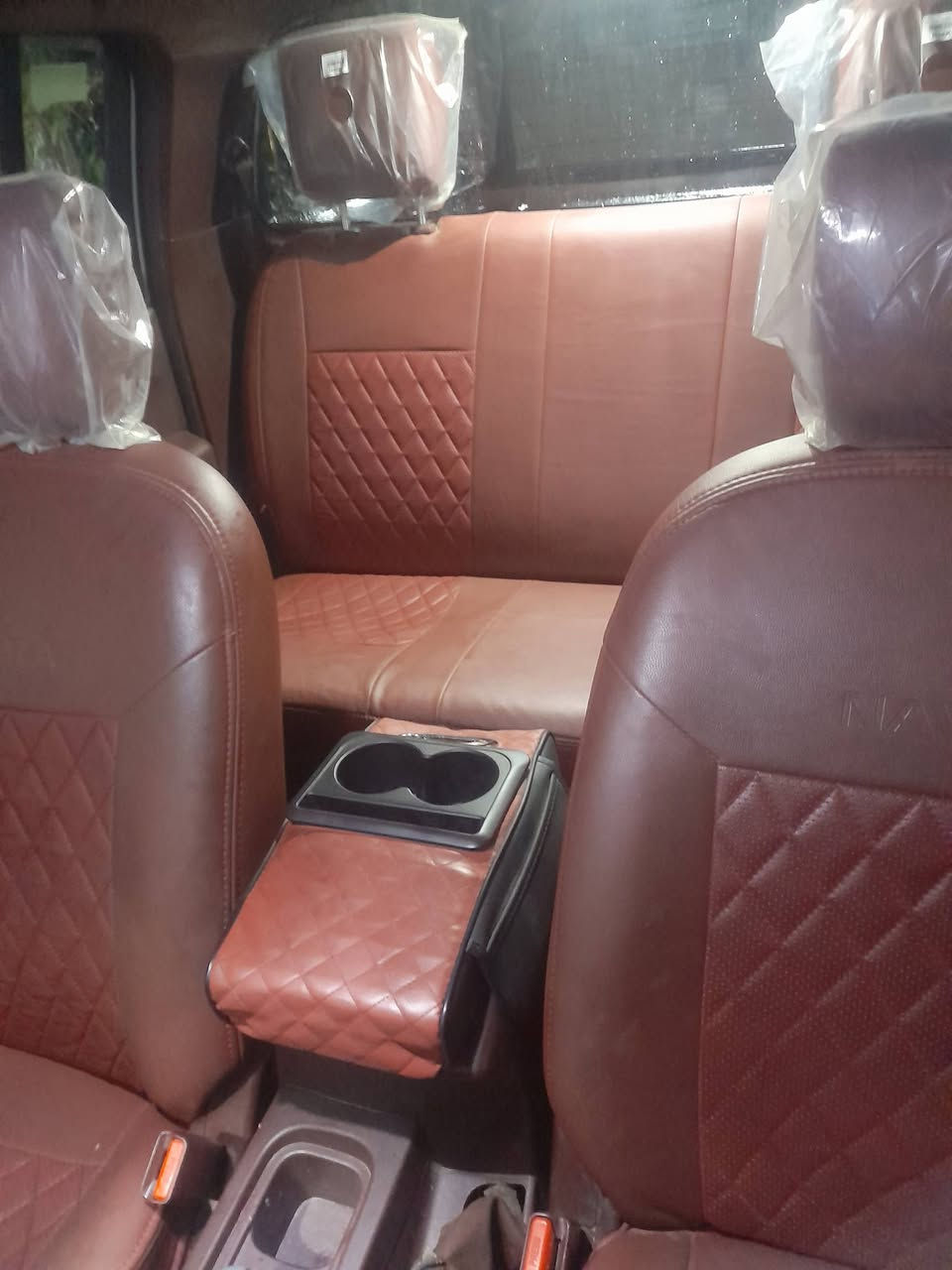 السلام عليكم نيسان نيفاره موديل 2013
السياره حلوه مبدل بيه بابين البصف السايق والخلفي  بس والسياره مكفول من كلشي شرط لا صبغه لا ضربه لا اي شي تبريد ثلج كهربائية ما ملعوب بيه الصدر جديد تايرات تخم كامل جديد ابطاين جدد داخل حلو نضيف حيل لون ماروني لون السياره ابيض لولؤي التدفئة شغاله يعني بين قوسين ربع واحد ما اتحط على السياره شاشه ايباد مع كامره بس بعده ما شادهه السنتر شغال الجامه الاماميه مال شركه مت مبدله رقم السياره أربيل اوتماتيك شرط بلاد مو تحوير مال شركه يعني المو شراي لا ايخابرني لين هاي مواصفات السياره كامله السياره مال جناي العنوان بغداد ابو غريب حي الشهداء قرب جمعيه العمار السعر 125 وبيه مجال تجي تكلب ما نختلف انشالله أوضح واكول المو شراي لا يخابرني هاذا رقمي بي واتساب مفتوح *********** وبلخدمه اني
