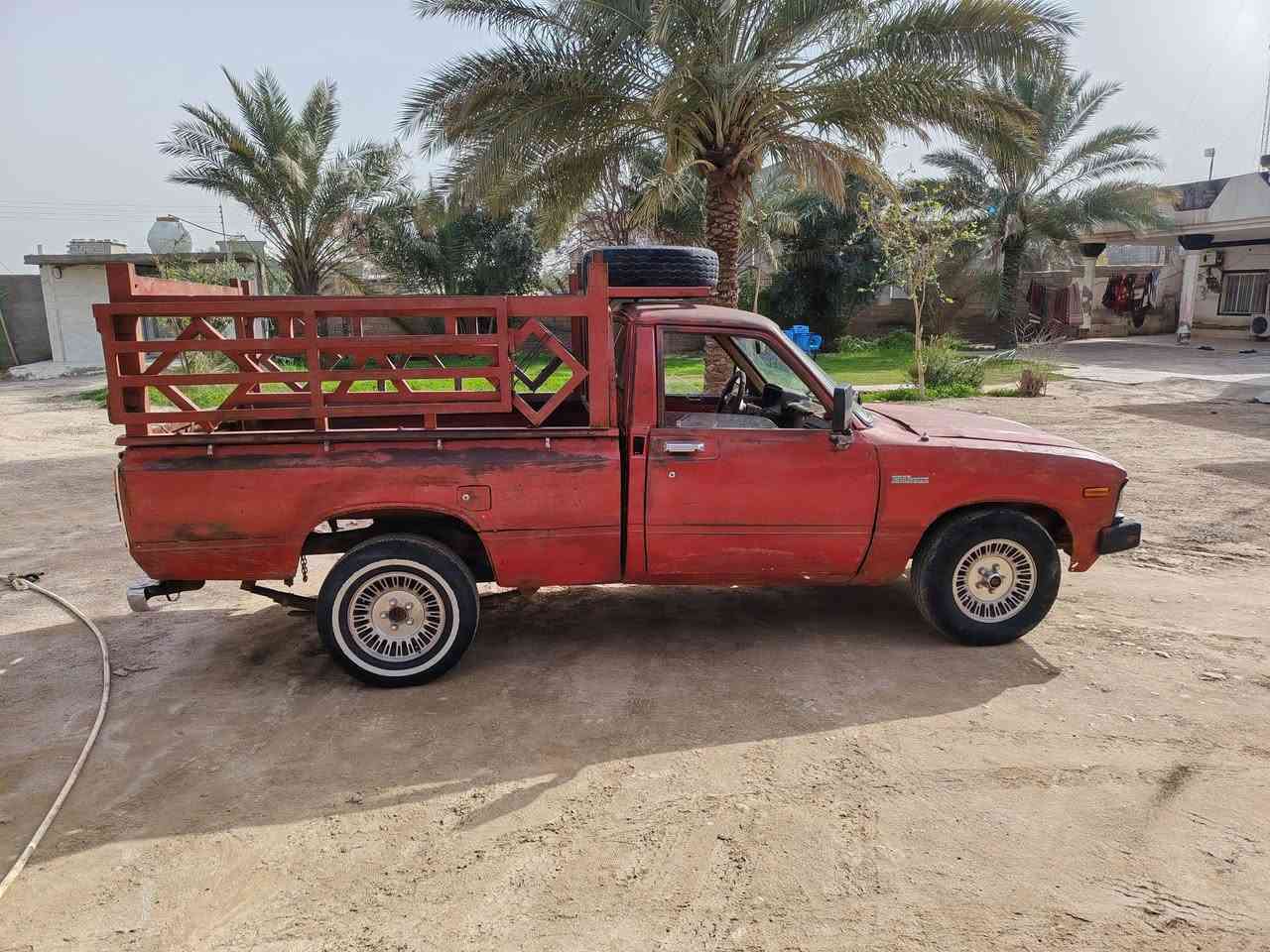 سلام عليكم اخوان سياره 82 خير من الله رقم ديالى الماني سنويه ل27 تحويل بشرط بس محرك بي خيط بخار الباقي كله خير من الله السعر 26وبيها مجال بصيط اللاستفسار اتصل على الرقم ***********
