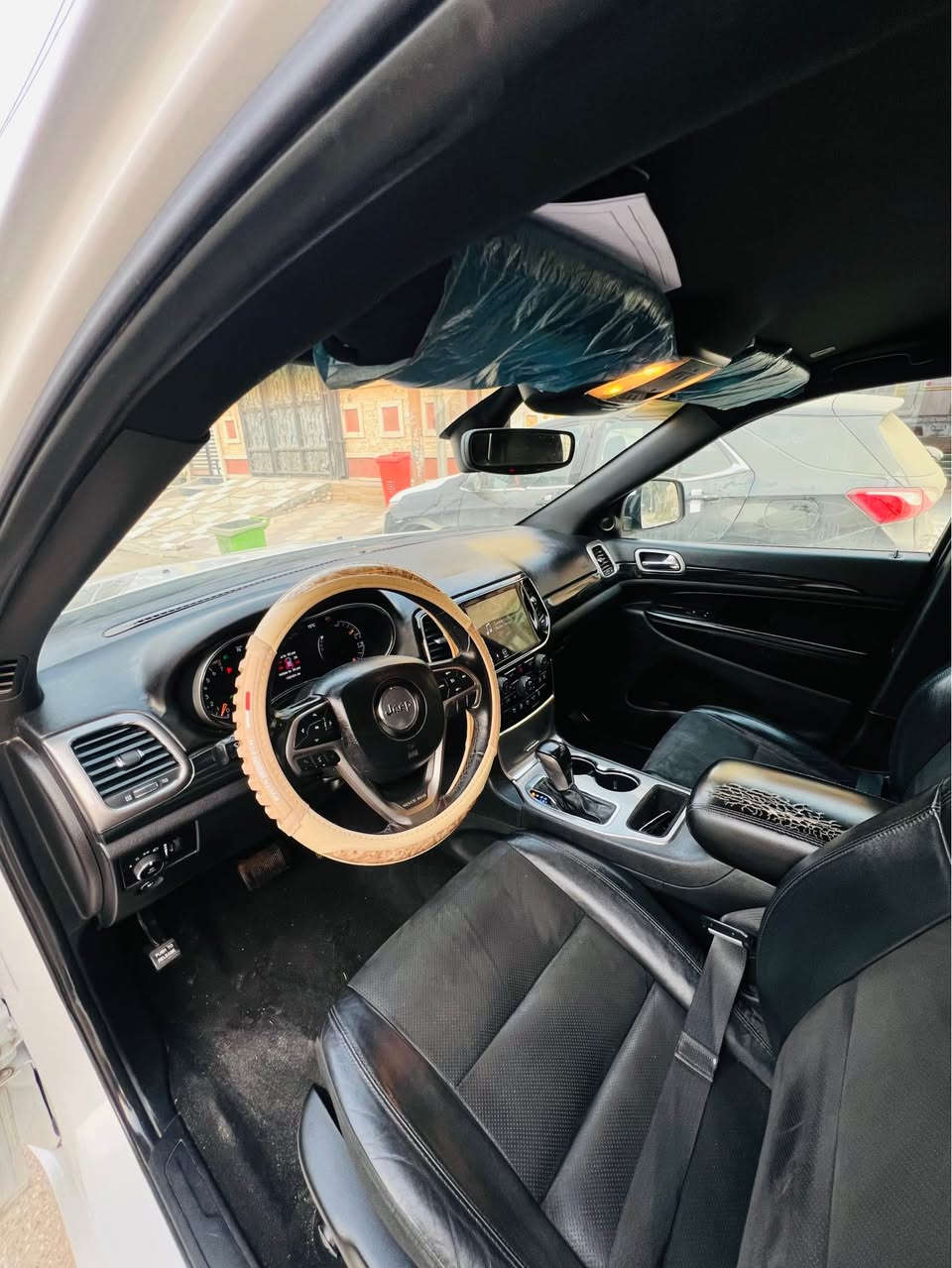 جيب 2019 اصل رقم بغداد حادث تبديل بنيد فقط والجاملغات بارد ماشيه 100 الف موصفات بلاك توب كشنات جلد ومخمل رادادت حساسات المكان الناصريه مركز *********** ناصرية, ذي قار
