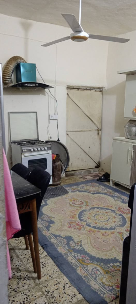 بيت للبيع الموقع قرب محطة الشيخ 270م
***********
