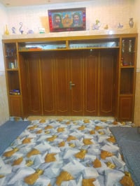 باب دفتريه معه معرض للبيع العرض ٣ ونص الرتفاع ٢ وربع  ٠٧٧٣٤٥٤٢٥٨٨