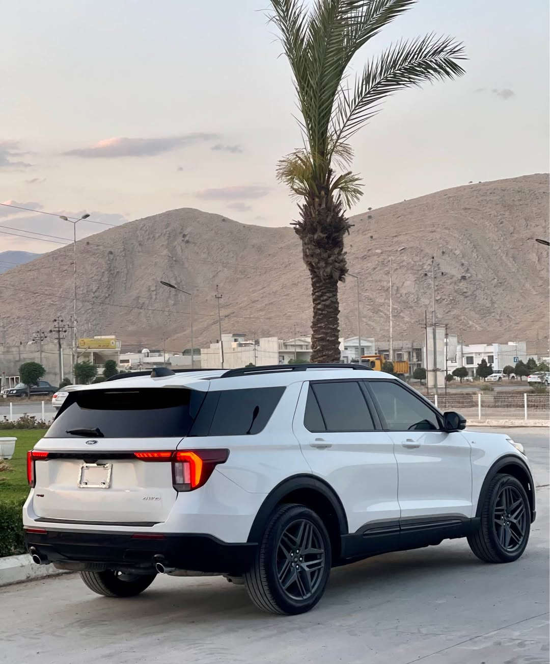 ‏FORD EXPLORER ST Line - 2025

فورد,إكسبلورر, ST Line, 2025
عدد الأميال : 6,000ميل سفر
ضرر: 1قطعە 
سلندر: 4 سلندر
رقم كاتي
سقف بانورامي - صندوق كهربائي  - كاميرا 360 - مستشعر وقوف - تدفئة المقاعد - تبريد المقاعد - بصمة - مراقبة النقطة العمياء - نظام فرملة الطوارئ - 8 وسادة هوائية - مصابيح زينون الأمامية - المصابيح الأمامية ليد - تدفئة مقود القيادة - إنارة محيطية - أبل كاربلاي - مقاعد تدليك - التشغيل عن بعد - 4x4 - مقاعد الصف الثالث

رقم شاصی: 1FMUK8KHXSGB02456

السعر /358$

📍العنوان: رانیە _سلیمانیە
‏☎️-*********** viber 
‏☎️-*********** watsupe 

***********************

فۆرد,ئێکسپلۆرەر, ST Line , 2025
ماوەی ڕۆیشتن : 6000 ميل كەم رۆیشتوو ڕیك سفر
بی ئیرباگ
بۆیاغ:1 پارچە(بەس دەرگای دواوە)
پستۆن: 4 پستۆن
ژمارە كاتی نەشكاوە (۳ مانگی لەگەڵە)
تاك لە كوردستان فول فول بی ئیرباگ كەم ڕۆیشتوو

رەقەم شانسی: 1FMUK8KHXSGB02456

پانۆراما - سندوقی کارەبایی - کامێرا 360 - حەساس - گەرمکەرەوەی کوشن - ساردکەرەوەی کوشن - بەسمە - ئاوێنەی ڕادار - یاریدەدەری برێک لە کاتی فریاکەوتن - 8 پەرەشووت - لایتی پێشەوەی زینۆن - لایتی پێشەوەی لید - سوکان هیتەر - ڕووناکی دەوروبەری ژورەوە - ئەپڵ کارپلەی - کورسی مەساج - شەغال - 4x4 - کورسی ۳ڕیزی 

نرخ: ۳٥۸$ وەرەقە

📍  ناونیشان: ڕانیە
‏☎️-*********** viber 
‏☎️-*********** watsup رانية, السليمانية
