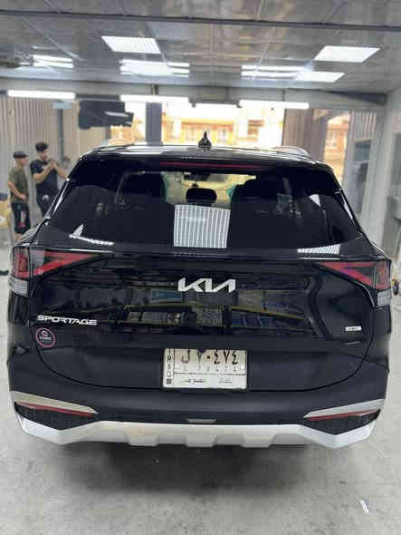 للبيع كيا سبورتج 2023 هايبرد استخدام امرأة  رقم بغداد الجديد  محرك 1600 توربو مواصفاتex رادار امامي خلفي جانبي نقطه عمياء شحن وايرليس كرسي كهرباء حادثها قطعتين فقط قطعه تبديل وقطعه صبغ وبارد بسيط جداً مال حادث امريكا السياره جاهزه ربع متصرف عليها  ماشيه 32 الف السياره معروفه الهايبرد  بس محسن واحسن دهن مبدللها وتخم تايرات جديد ومبولشه ومرتبه وجاهزه سعرها 195 وبيها مجال بسيط بيع مستعجل وصور الحادث ناشرهن تفاصيل اكثر اتصل ***********

