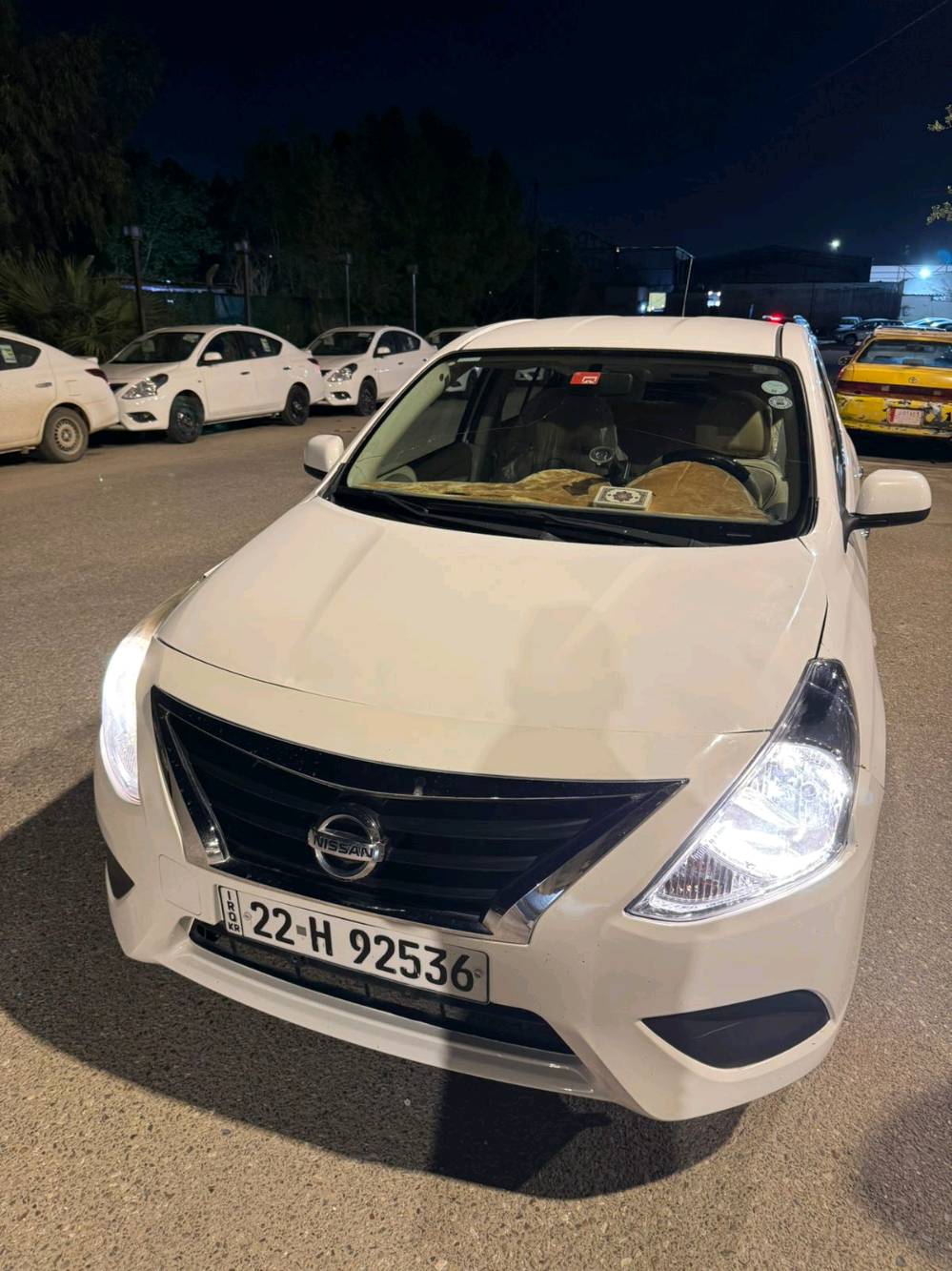 صني موديل 2022 ماشية 70 الف 
بيها اربع قطع 
الباب الايمن عكس السايق مصبوغ بدون بارد بدبي مصبوغ اثر شخوط
الباب الايمن بي حار و صبغ قدر شبرين 
المدكر الايمن الخلفي بي حار و صبغ قدر شبرين
البنيد بي حار قدر شبرين و مصبوغ كله 
السيارة اربيل وكالة 
السعر 108 
المكان -البصرة -الزبير- سوك سوادي