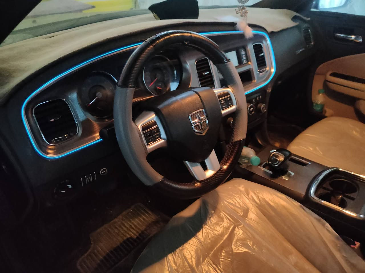 للبيع جاجر موديل 14خليجي  مكفوله من الكص مكينه 3600 متوئمه رقم وسنويه شمالي سياره جاهزه مكان البصره السعر 60الاتصال ***********مكلف بل نشر
