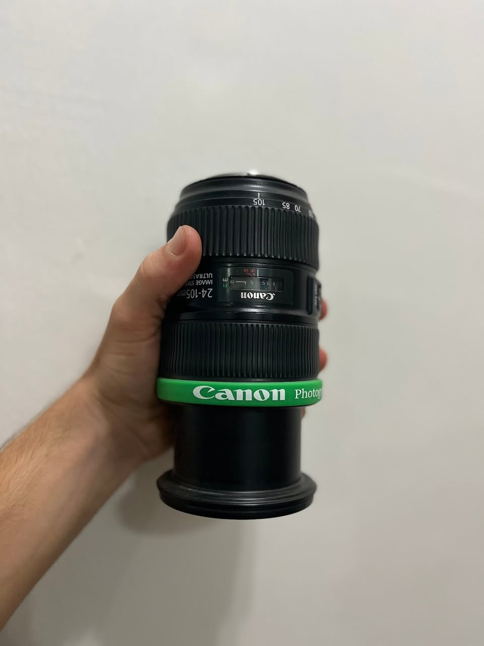 �🔥 فرصة لا تفوت – طقم تصوير احترافي Canon 700D + عدسة L 🔴

📷 للمصورين الجادين فقط… طقم كامل جاهز شغل مباشر بدون أي نقص!

إذا تريد تدخل مجال التصوير أو تطور شغلك بسرعة، هذا الطقم يوفر عليك شراء كلشي قطعة قطعة 👇

⸻

🔥 مكونات الطقم:

📷 Canon EOS 700D نظيفة جداً + شتر قليل
🔴 عدسة احترافية أصلية Canon 24-105mm f/4L (رنك أحمر)
🔋 بطارية أصلية Canon
⚡ شاحن أصلي
🎒 جنطة كاميرا
🔗 حزام كاميرا
💾 كارت ذاكرة 64GB
📥 قارئ/ناقل صور

⸻

⭐ ليش هذا الطقم مميز؟

✔️ نظافة عالية جداً وكأنه شبه جديد
✔️ العدسة L تعطيك جودة احترافية حقيقية
✔️ مناسب تصوير بورتريه / مناسبات / فيديو / ريلز
✔️ جاهز شغل مباشرة بدون أي صرف إضافي
✔️ طقم متكامل للمصور اللي يريد يبدأ صح

⸻

💰 السعر:

🔥 1,100,000 دينار عراقي (قابل للتفاوض للجادين فقط)

⸻

⚠️ ملاحظة مهمة:

الطقم نظيف ومجرب ومناسب لأي شخص يريد يبدأ شغل تصوير أو يطور مستواه بسرعة بدون تعقيد

⸻

📍 المكان:

ديالى بعقوبة يوجد توصيل

⸻

📩 للتواصل:

خاص موجود – الجادين فقط
*********** يوجد في واتساب
