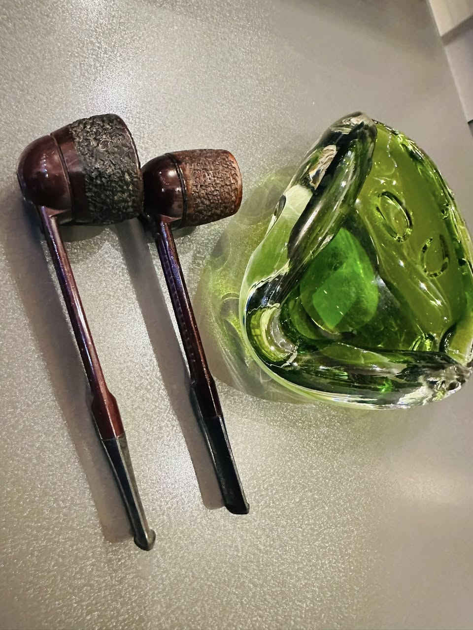 2 بايب انكليزي نظافه تامة مع نفاضة كرستال مورانو *********** واتساب المحل في السليمانية يوجد توصيل
