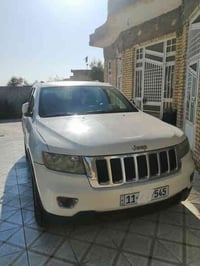 جيب لاريدو ١١ أمريكي للبيع السعر ١٦٢ $تفاصيل أكثر اتصل ٠٧٨٠٨١٦٥٥٢٣