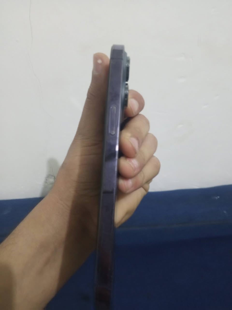 اسلام عليكم
جهاز ايفون 14برو ماكس للبيع جهاز نضيف امبدل شاشه وبطاريه جهاز ماستر السعر 600وبي مجال الستفسار تصل على هاذه الرقم ***********
