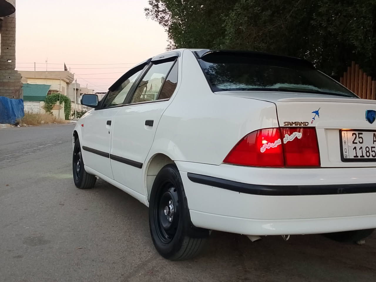 سلام عليكم سياره سمنت للبيع موديل 11 محسن اصلي ايراني سياره كل شيء جديد بدون خياس بدون بدون صبغ سياره كلين ثانويه جديد حد 31 رقم كركوك انجليزي اربع طائرات جديد باتري جديد مكان كركوك سعر 55 رقم موبايل ***********
